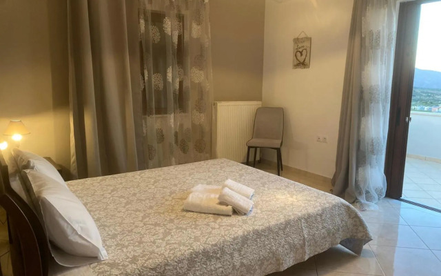 The high level Villa with amazing views 5'from falassarna!