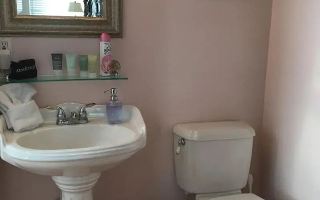 Surf Song Bed & Breakfast