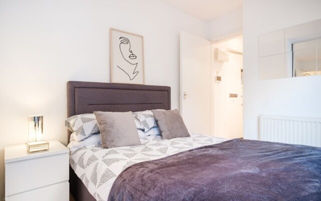 Central London  - Marylebone Apartment