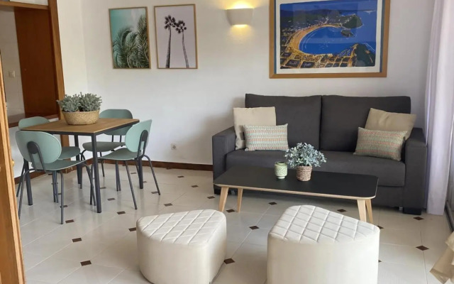 Luminoso apartamento en segunda línea playa 438