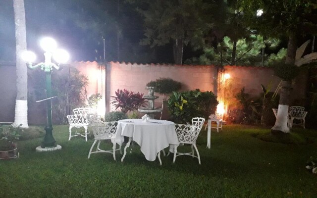 Hostal La Toscana