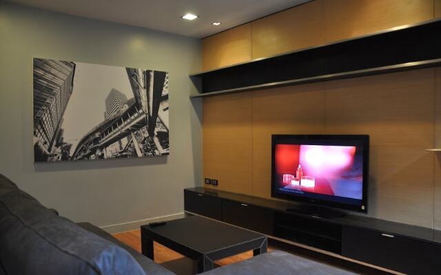 Quad Suites Silom