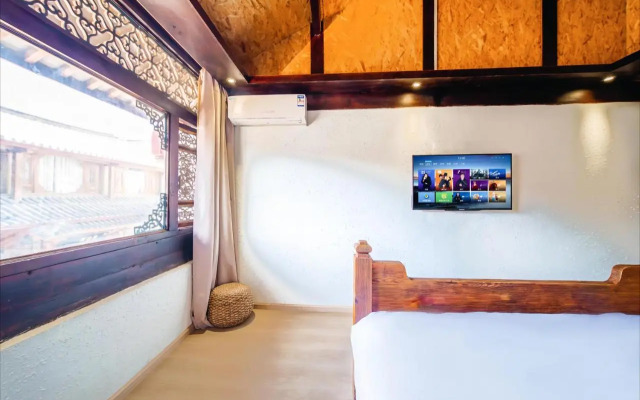 Langyue Hanfu Travel Theme Inn (Lijiang Ancient City Branch)