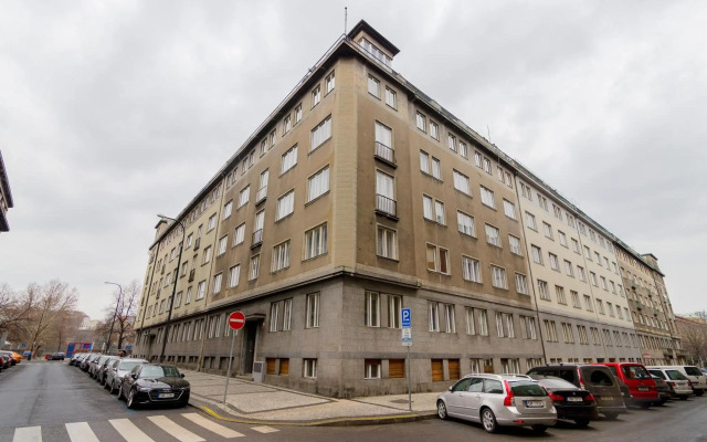 Old Town Studio Apartment