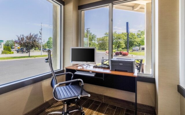 All American Inn & Suites Norwalk