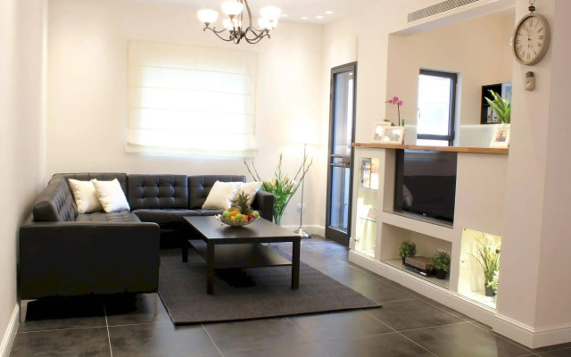 Tel Aviv Home