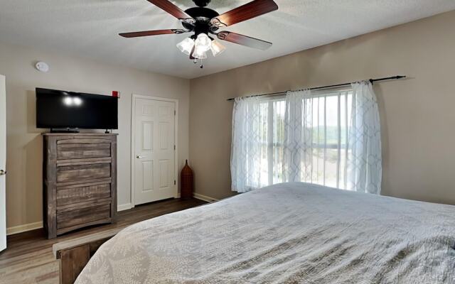 Whispering Pines Condos by VTrips