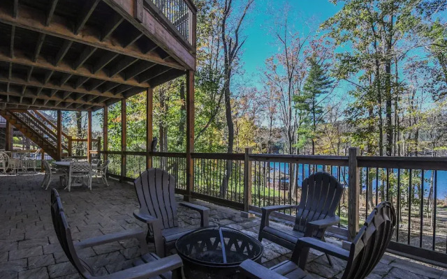 Four Seasons Chateau 5 Bedroom House