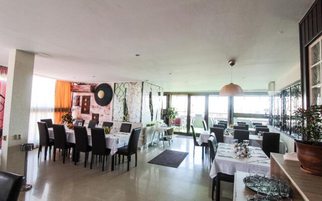 Hotel Razvan