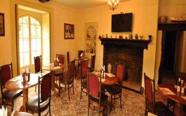 The Langley Arms