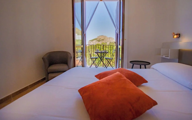 Pater Meus Suites