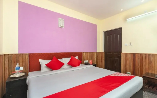 OYO 18694 Limra Residency