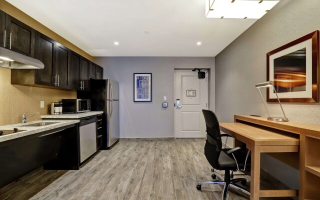 Homewood Suites by Hilton Ottawa Kanata