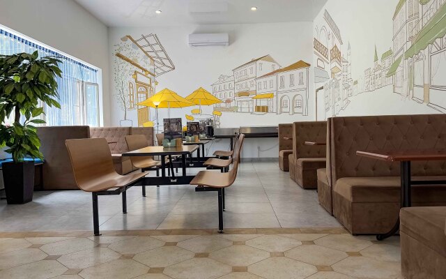 Электра Холидей