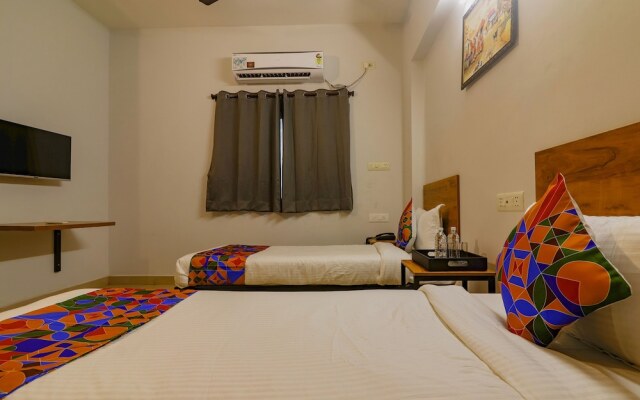 FabHotel Frenotel - Madhapur