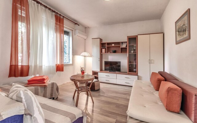 Nice Home in Pula With Wifi and 2 Bedrooms