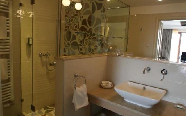 Crocus Gere Bor Hotel Resort & Wine Spa