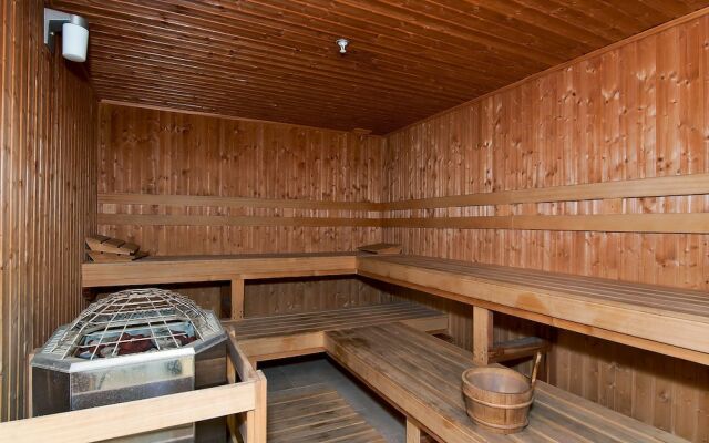 Castle at Ala Moana Hotel