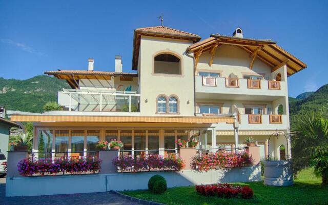 Garni Hotel Peterlinhof