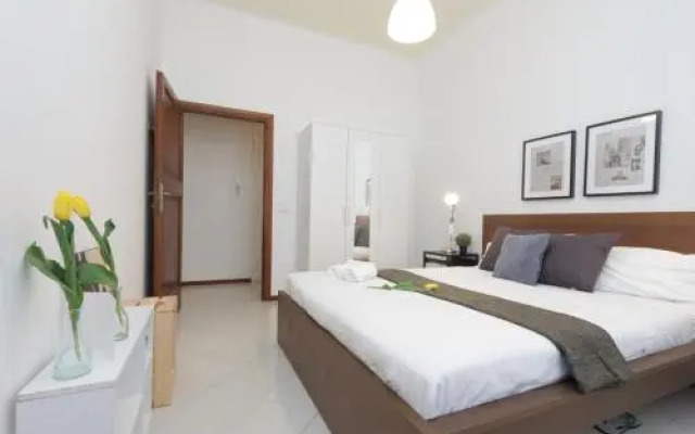 Central San Lorenzo Apartment