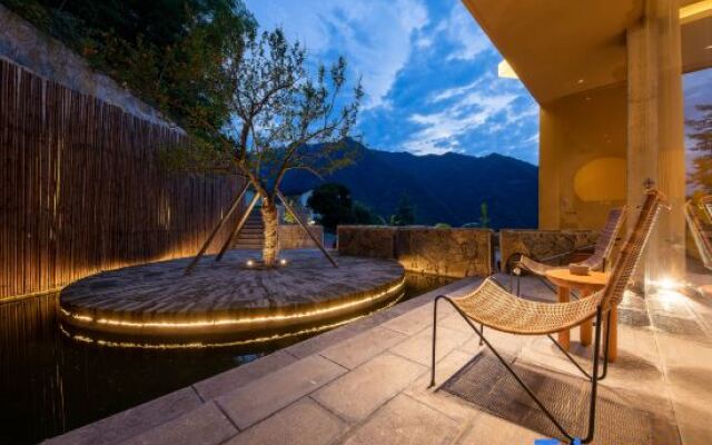 Zhangjiajie Wulingyuan Yuzhu Homestay