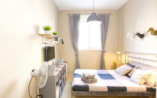 Studio in Málaga, With Wifi