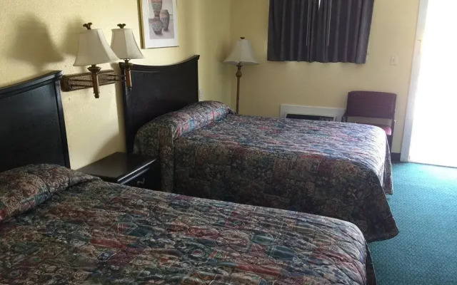 Knights Inn Independence