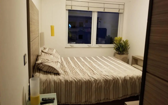 Top floor with balcony in Copacabana