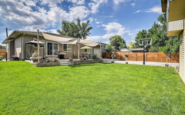 7 Mi to Dtwn Denver: Arvada Home w/ Patio