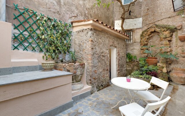 Rome As You Feel - Loft Garden at Colosseum