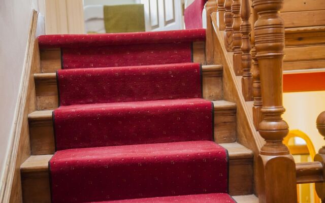 Brookside Villa B&B