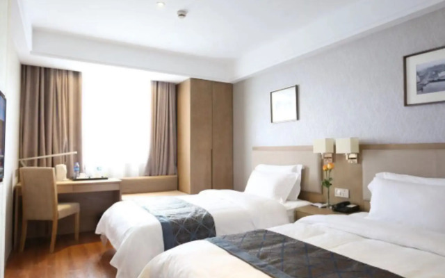 Shanghai Heyi Hotel (Shanghai Hongqiao Qilin Road Subway Station)