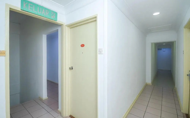 River Inn by OYO Rooms