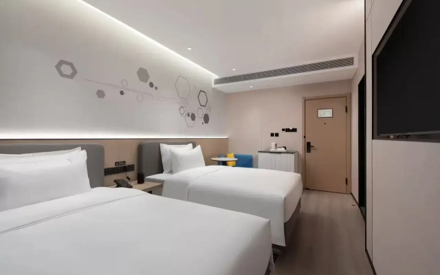 Microtel By Wyndham Xian Beilin