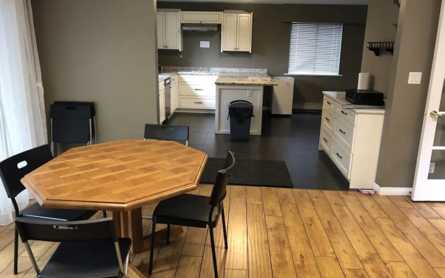 Dunbar Guest House