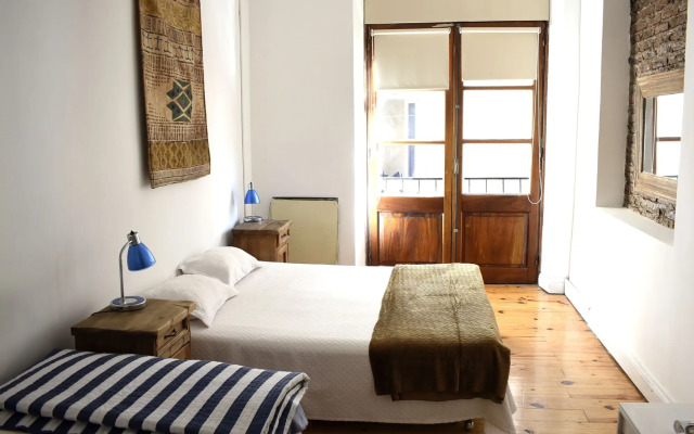 BA Stop Hotel House