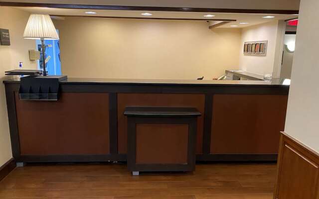 Best Western Plus Lexington Inn