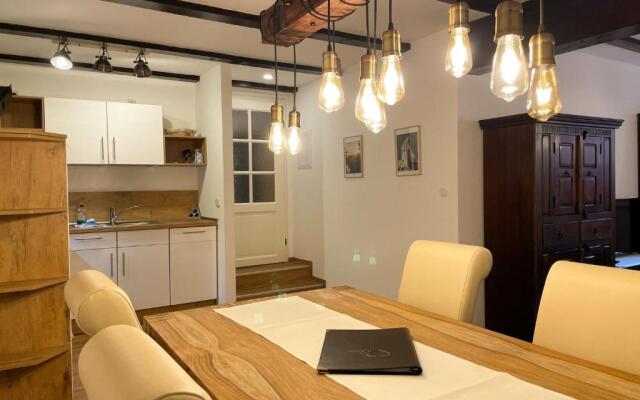 Apartment No12 mit zwei Schlafzimmern und Wohnküche