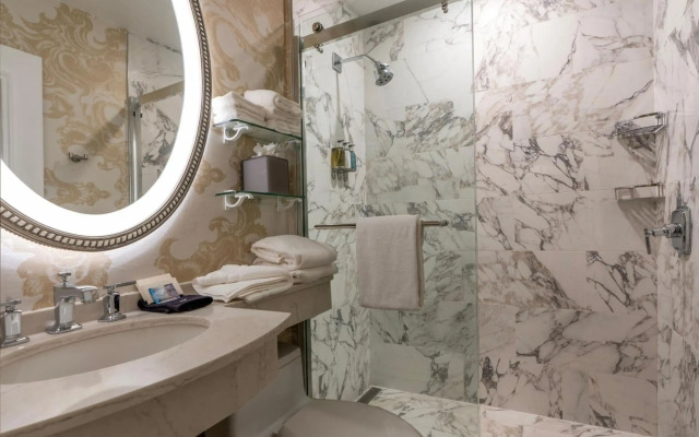 Le Pavillon, New Orleans, a Tribute Portfolio Hotel