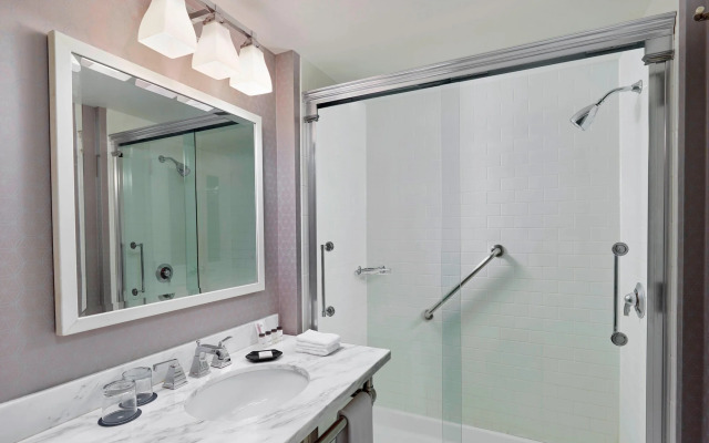 Sheraton Erie Bayfront Hotel