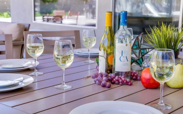 Bon Vivant Palms Holiday home 4