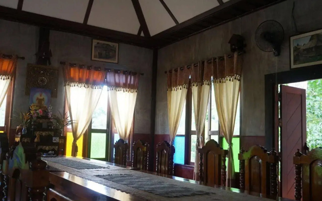 Phawengkham Resort and Restaurant