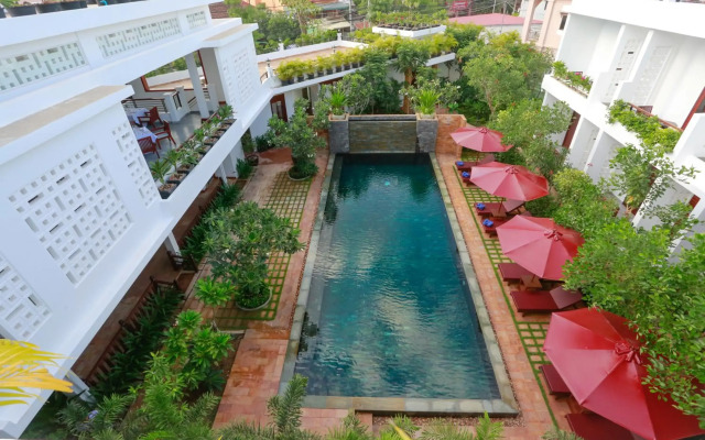 The Moon Residence & Spa