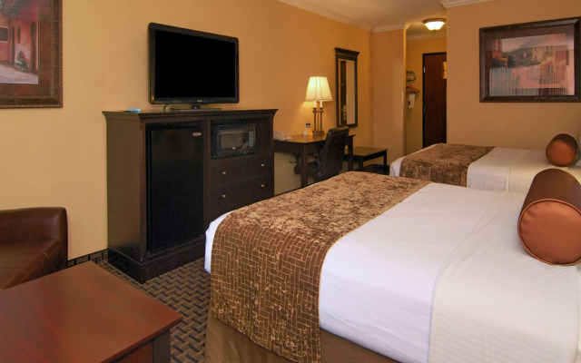 Best Western Plus Southpark Inn & Suites