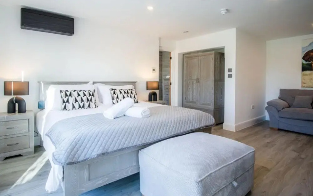 Suite 10 - Sleeping Giant Hotel - PEN Y CAE Inn