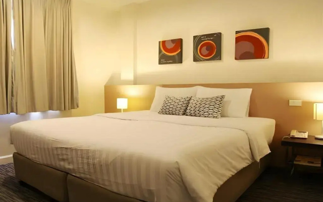 24 Inn Hotel