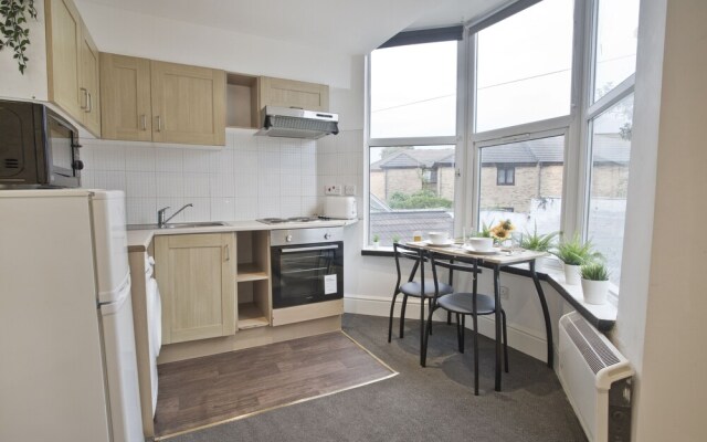 Short Stay Bristol - Stapleton 3 Apartment