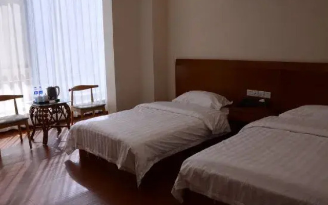 Huaibei Xiangfeng Hotel