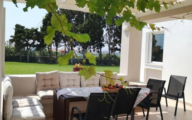Villa Leonidas