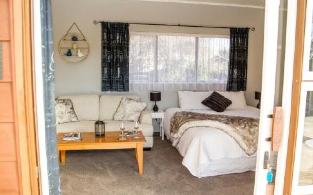 Martinborough Experience Accommodation Bed & Breakfast